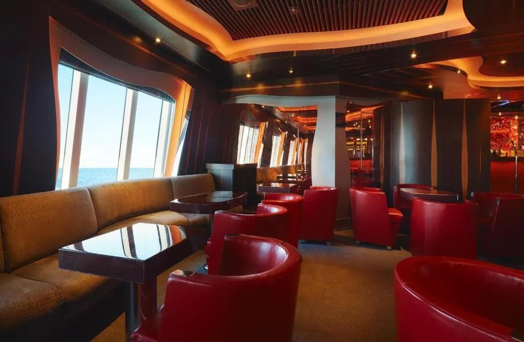 Лайнер Costa Favolosa, компании Costa Cruises. Фото 1