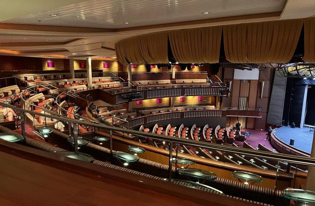 Лайнер Celebrity Infinity, компании Celebrity Cruises. Фото 1