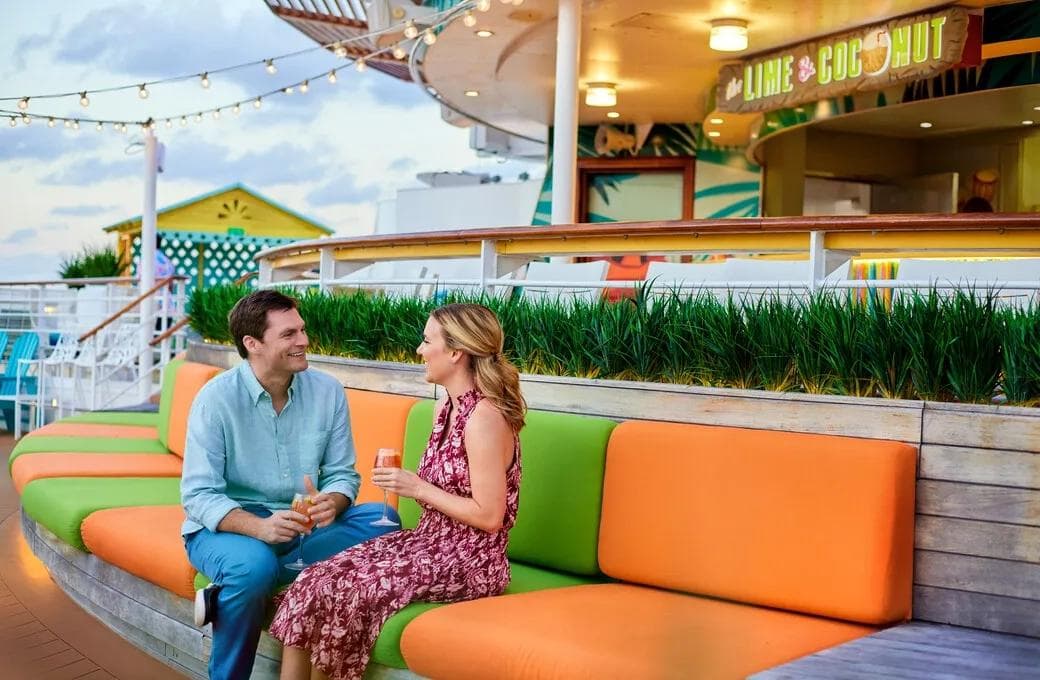 Лайнер Freedom Of The Seas, компании Royal Caribbean International. Фото 1