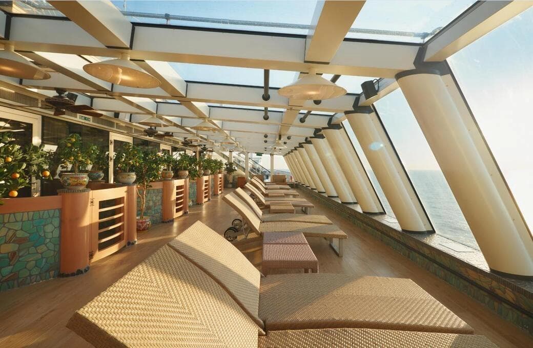 Лайнер Costa Fascinosa, компании Costa Cruises. Фото 1