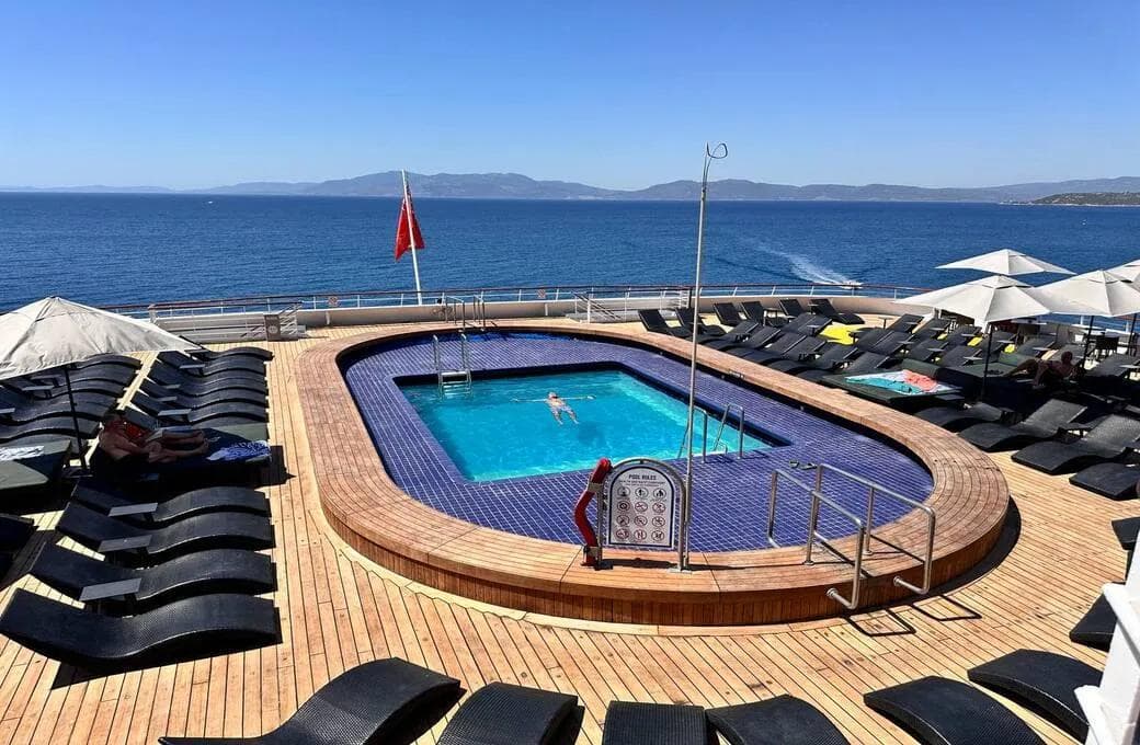 Лайнер Celestyal Journey, компании Celestyal Cruises. Фото 1