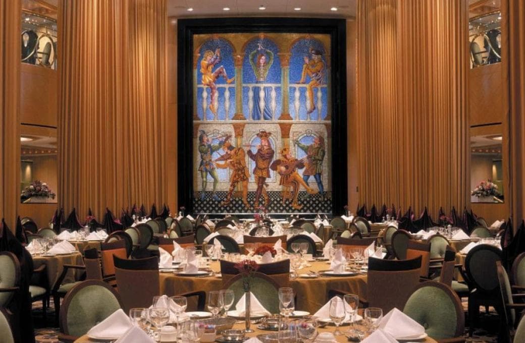 Лайнер Brilliance Of The Seas, компании Royal Caribbean International. Фото 1