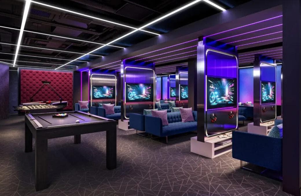 Лайнер Aroya, компании Aroya Cruises. Фото 1