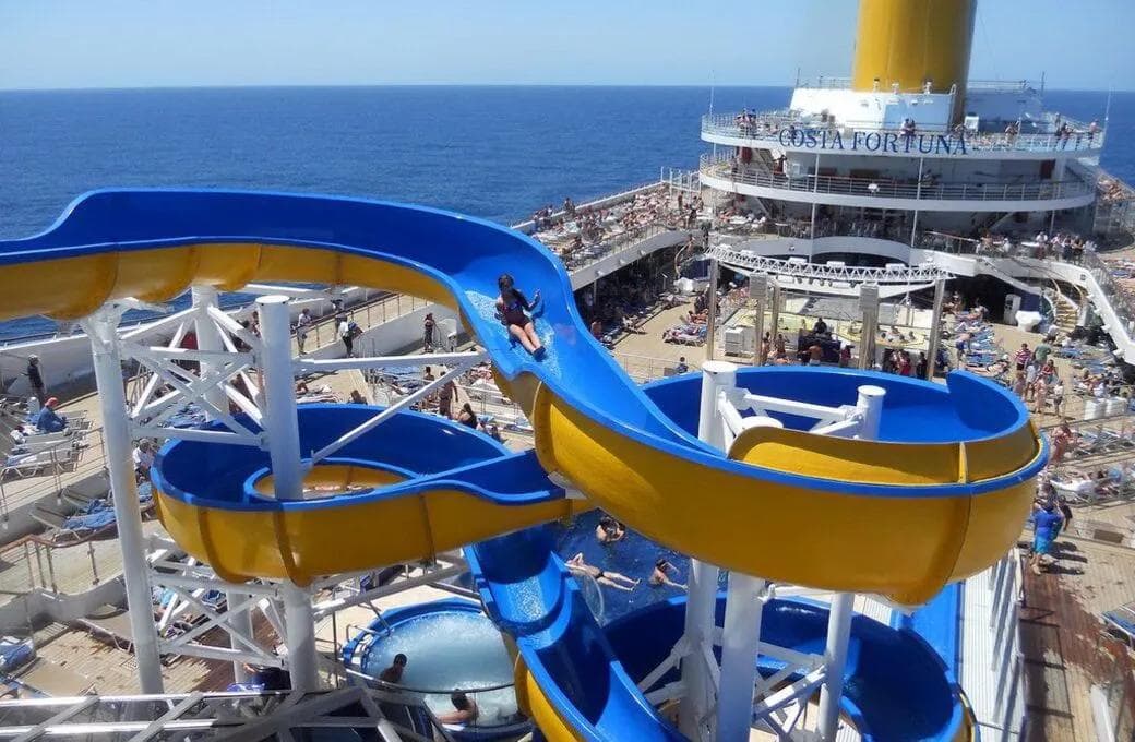 Лайнер Costa Fortuna, компании Costa Cruises. Фото 1