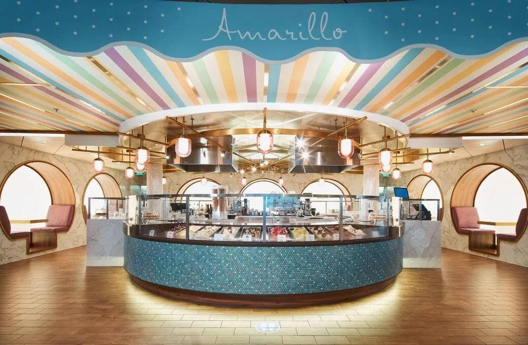 Лайнер Costa Toscana, компании Costa Cruises. Фото 1