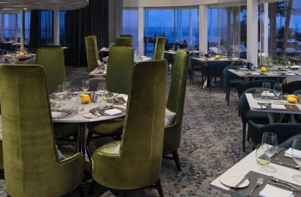 Лайнер Spectrum Of The Seas, компании Royal Caribbean International. Фото 1