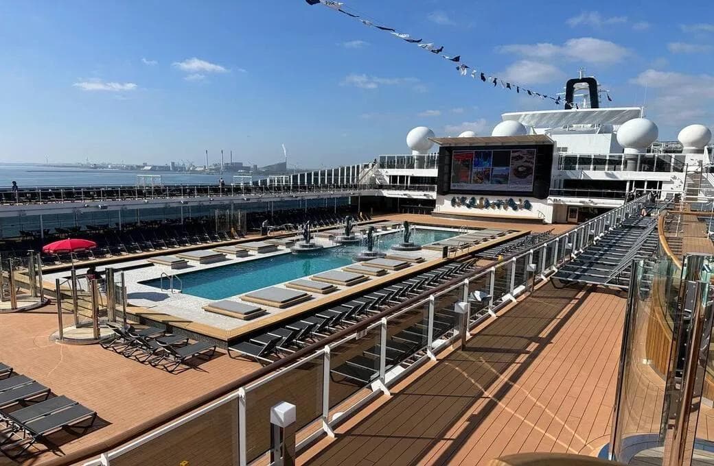 Лайнер MSC Euribia, компании MSC Crociere. Фото 1