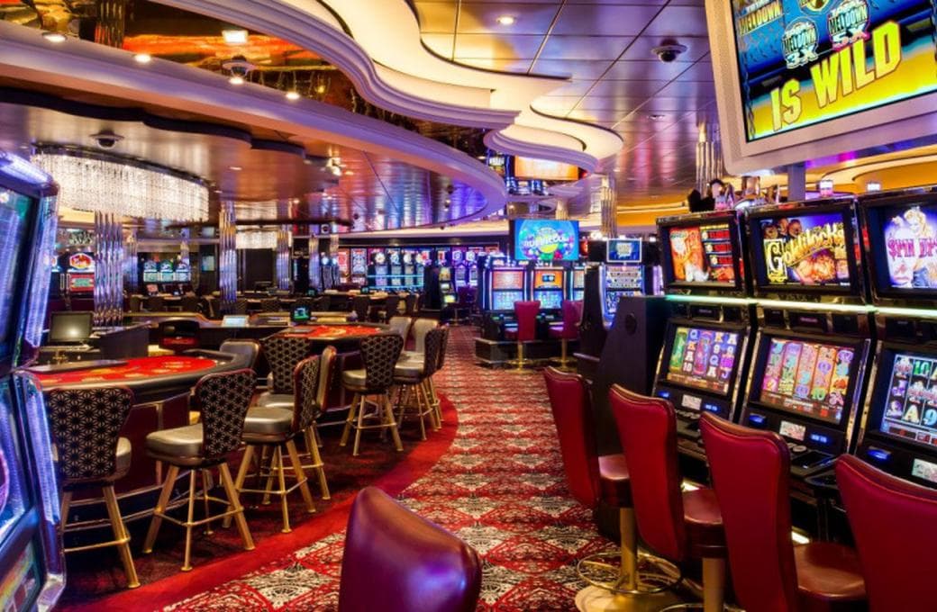 Лайнер Harmony Of The Seas, компании Royal Caribbean International. Фото 1