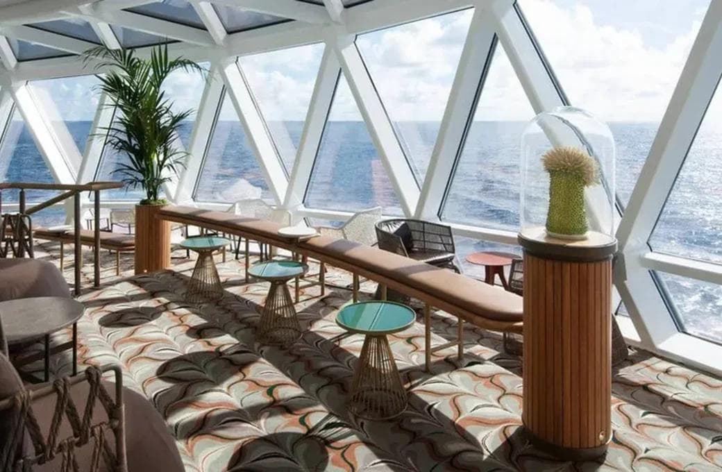 Лайнер Celebrity Apex, компании Celebrity Cruises. Фото 1