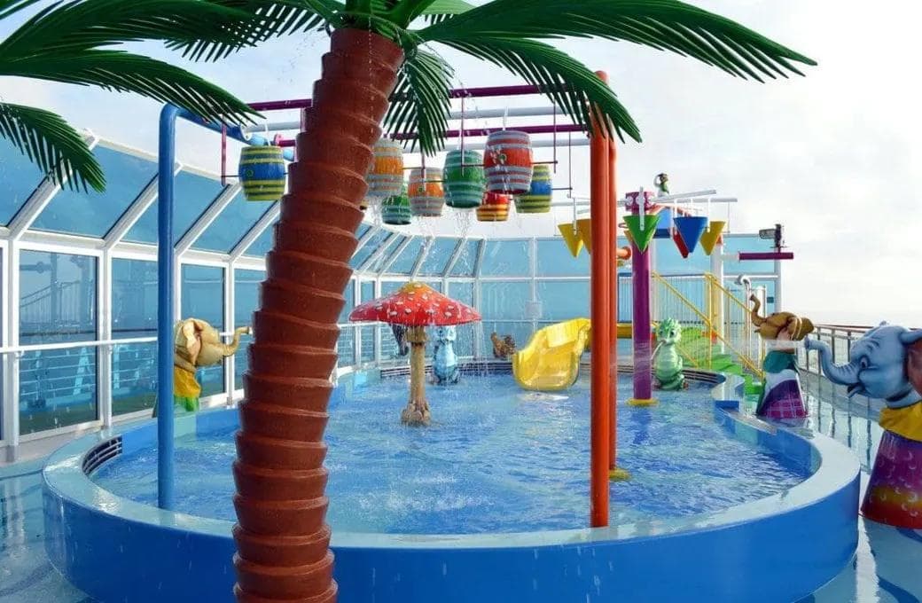 Лайнер Costa Diadema, компании Costa Cruises. Фото 1