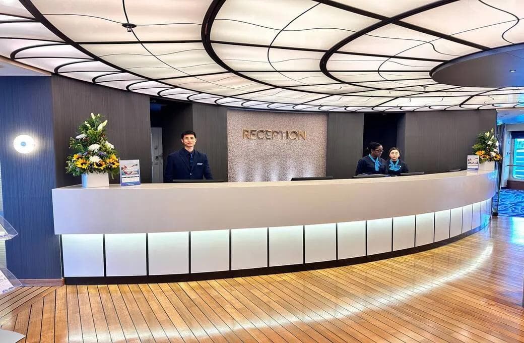 Лайнер Celestyal Discovery, компании Celestyal Cruises. Фото 1