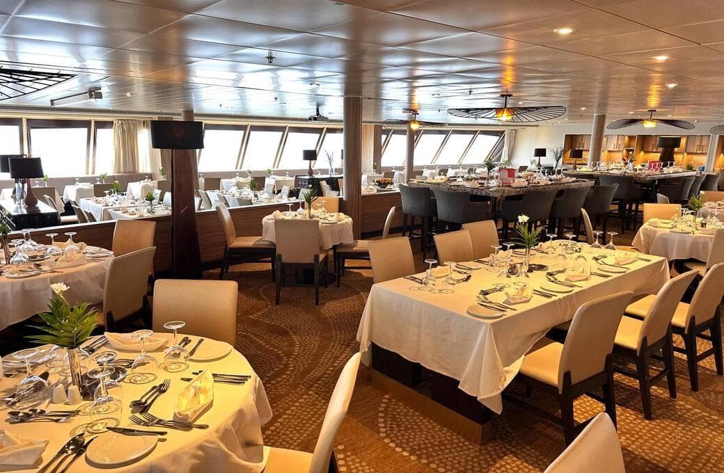 Лайнер Celestyal Journey, компании Celestyal Cruises. Фото 1