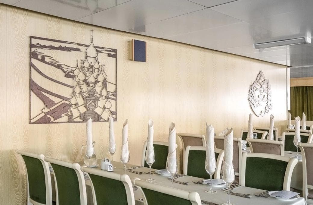 Лайнер Симфония севера, компании Созвездие. Фото 1