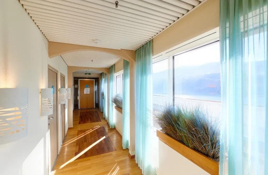 Лайнер Astoria Grande, компании Astoria Grande Cruises. Фото 1