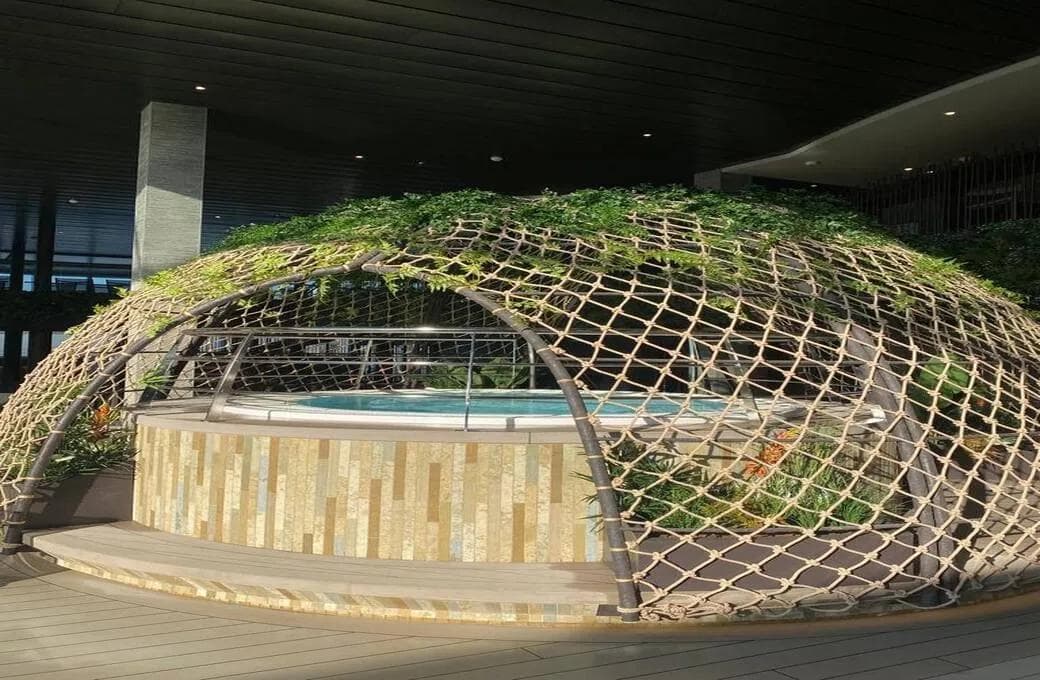 Лайнер MSC World Europa, компании MSC Crociere. Фото 1