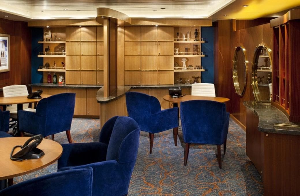 Лайнер Allure Of The Seas, компании Royal Caribbean International. Фото 1