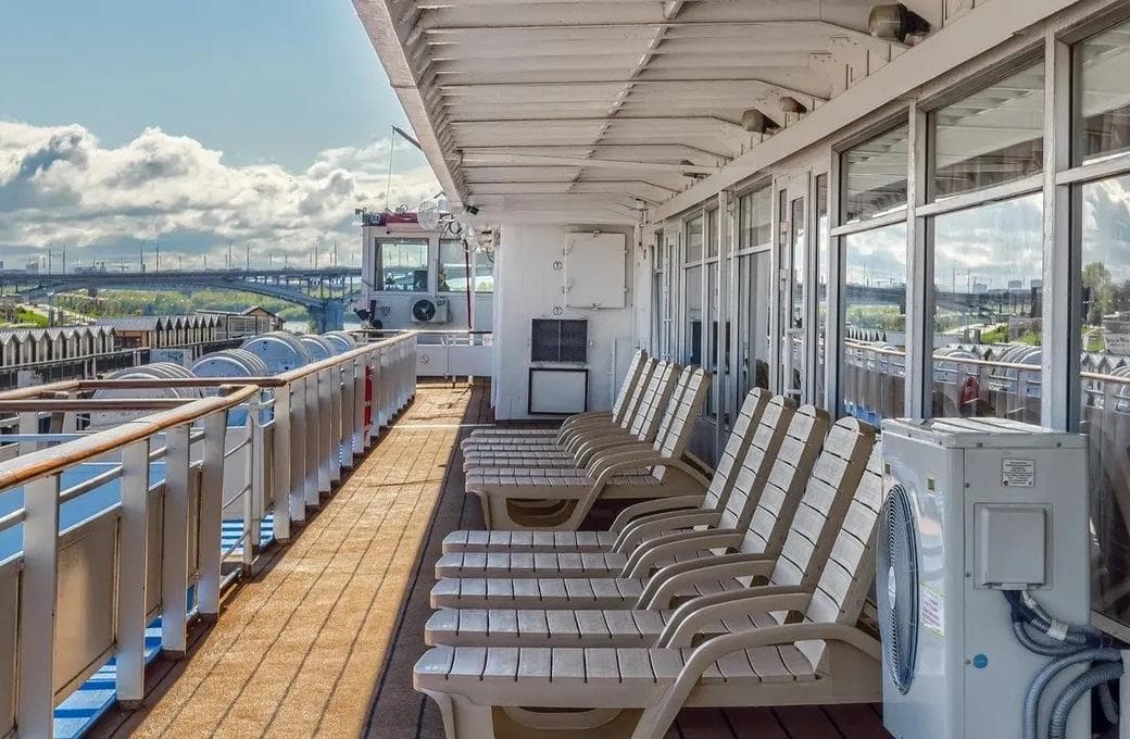 Лайнер Александр Радищев, компании ВодоходЪ. Фото 1