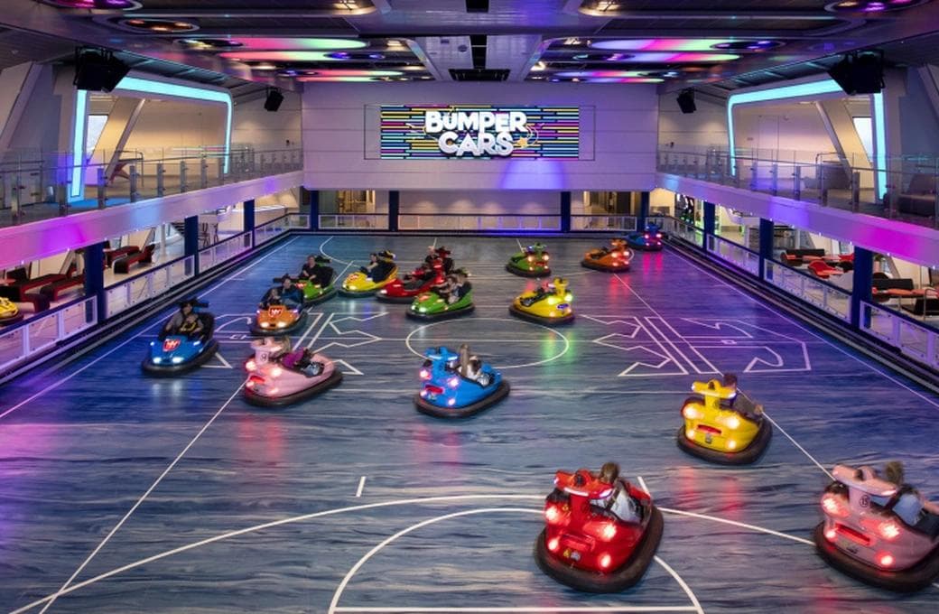 Лайнер Spectrum Of The Seas, компании Royal Caribbean International. Фото 1