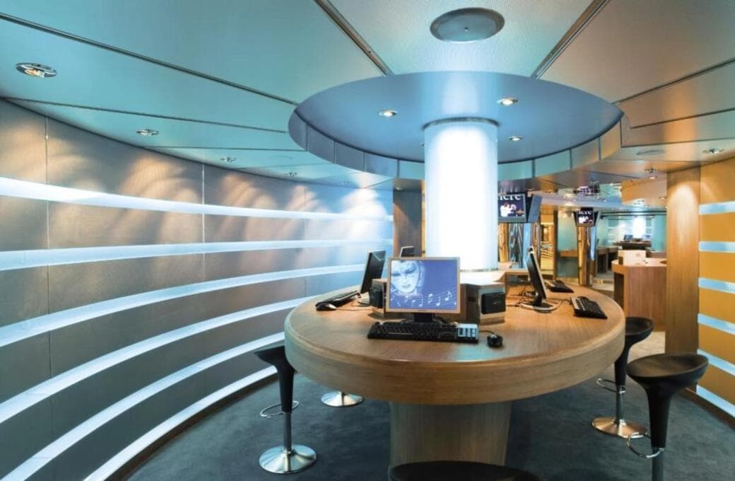 Лайнер MSC Musica, компании MSC Crociere. Фото 1