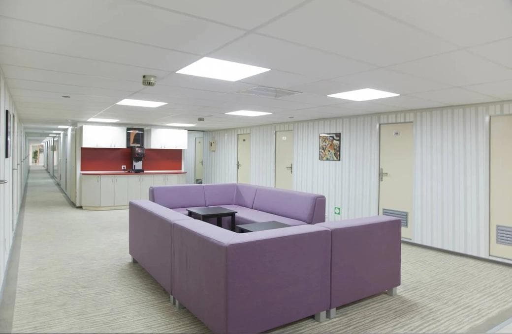 Лайнер Максим Литвинов, компании Донинтурфлот. Фото 1