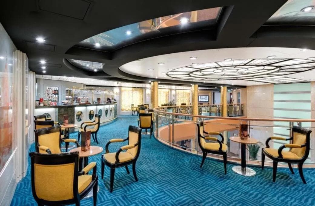 Лайнер MSC Armonia, компании MSC Crociere. Фото 1