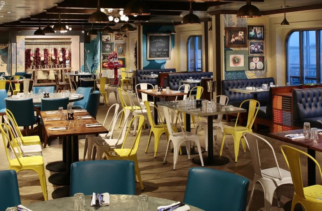 Лайнер Anthem Of The Seas, компании Royal Caribbean International. Фото 1