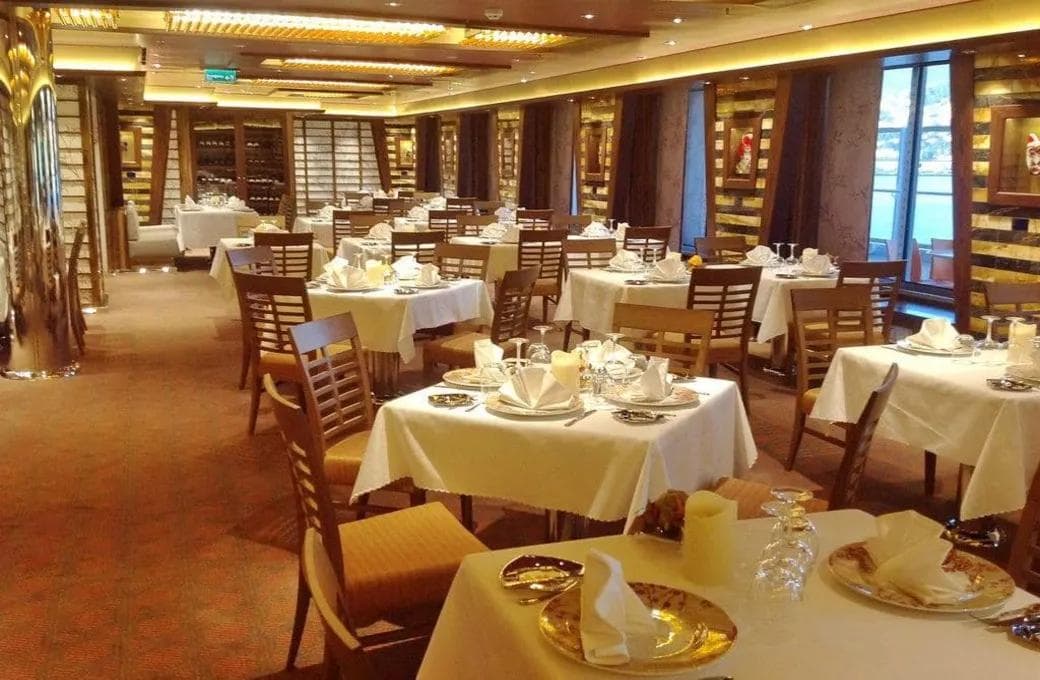 Лайнер Costa Diadema, компании Costa Cruises. Фото 1