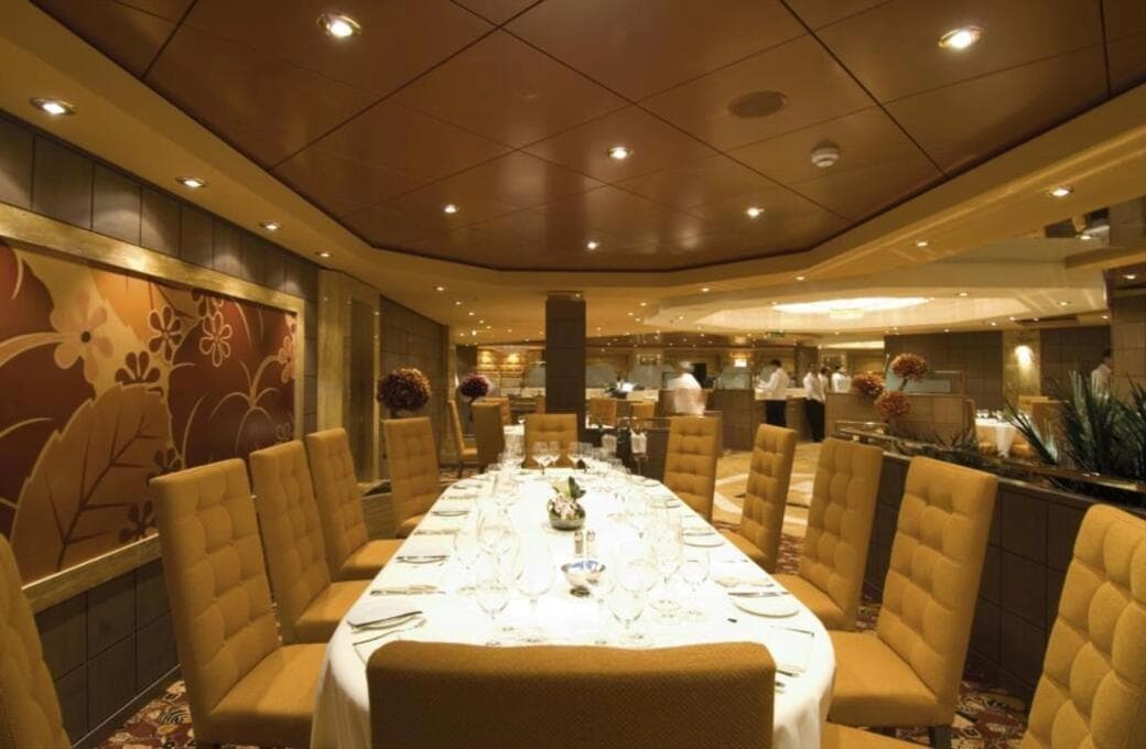 Лайнер MSC Orchestra, компании MSC Crociere. Фото 1