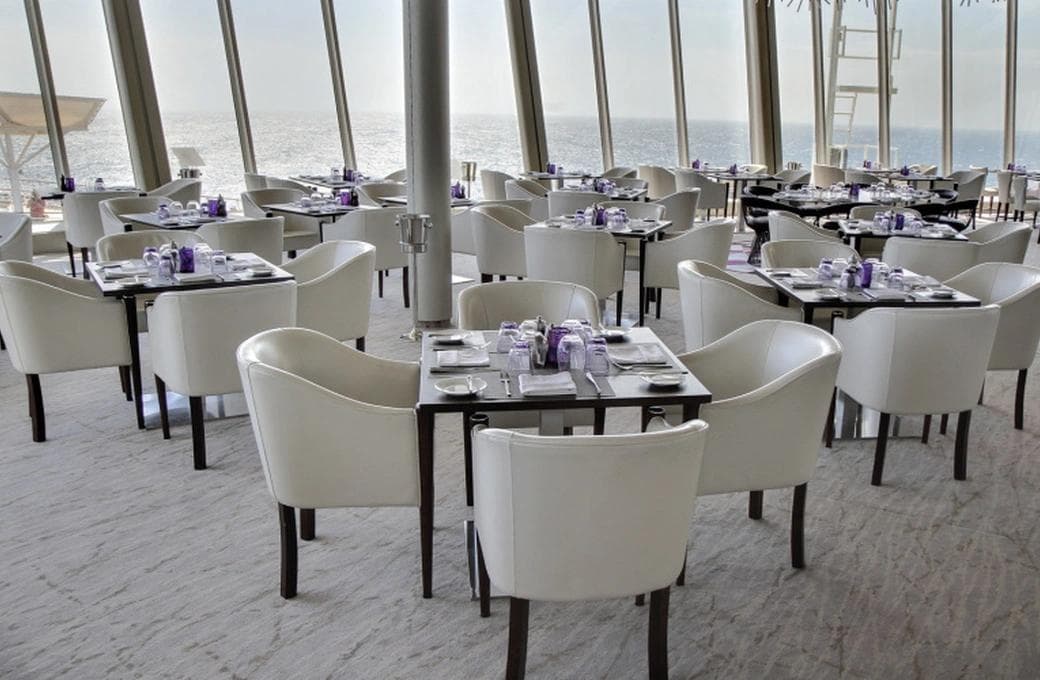 Лайнер Allure Of The Seas, компании Royal Caribbean International. Фото 1