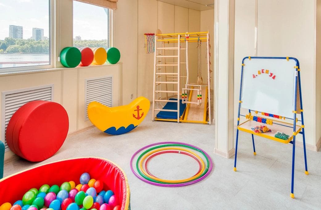 Лайнер Александр Бенуа, компании Созвездие. Фото 1