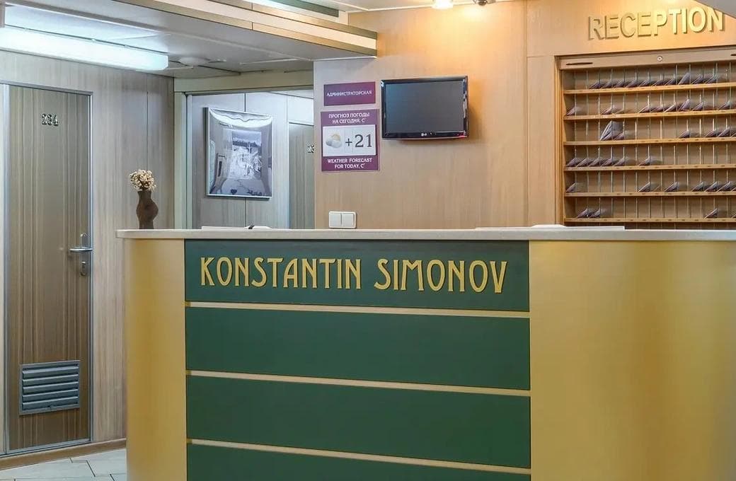 Лайнер Константин Симонов, компании ВодоходЪ. Фото 1