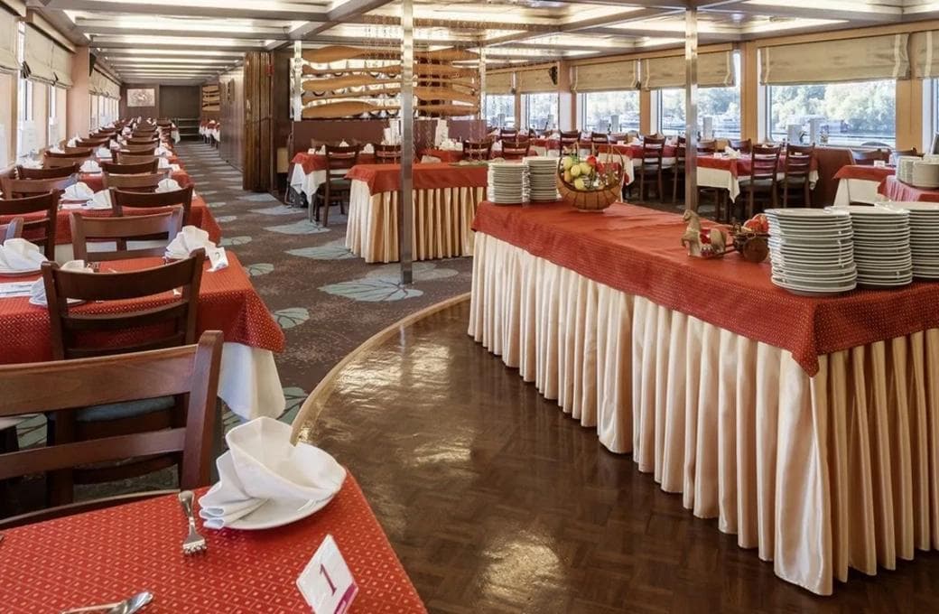 Лайнер Александр Пушкин, компании ВодоходЪ. Фото 1