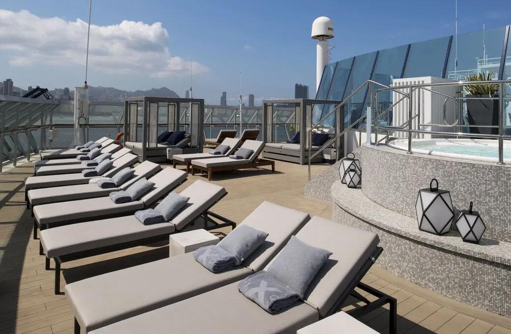 Лайнер Celebrity Millennium, компании Celebrity Cruises. Фото 1