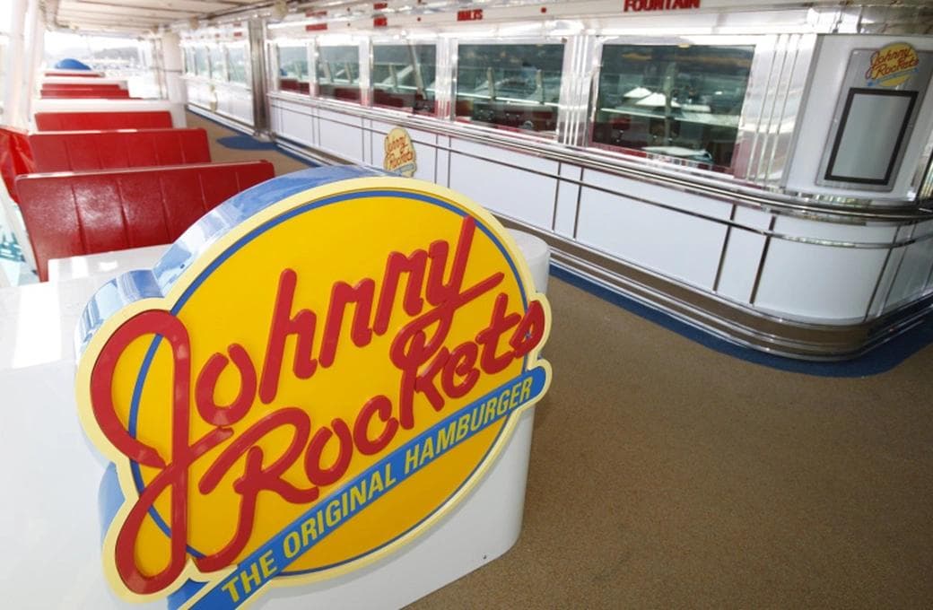 Лайнер Independence Of The Seas, компании Royal Caribbean International. Фото 1