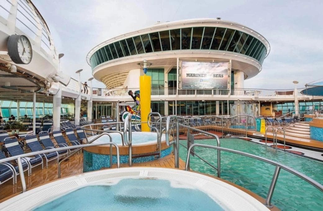Лайнер Mariner Of The Seas, компании Royal Caribbean International. Фото 1