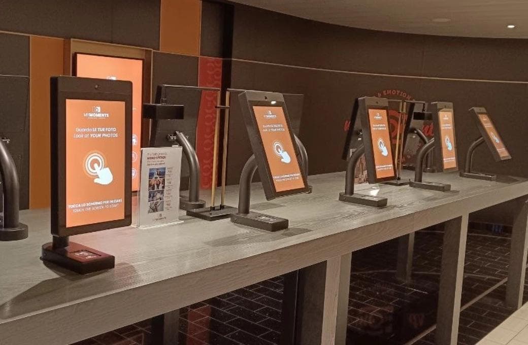 Лайнер Costa Smeralda, компании Costa Cruises. Фото 1