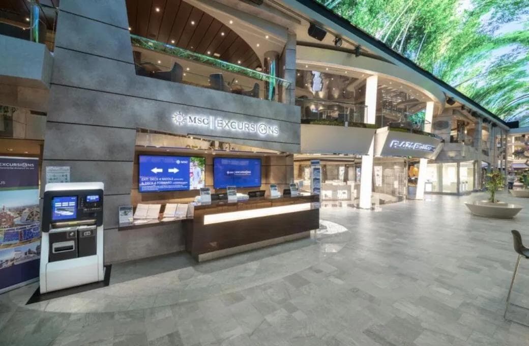 Лайнер MSC Bellissima, компании MSC Crociere. Фото 1