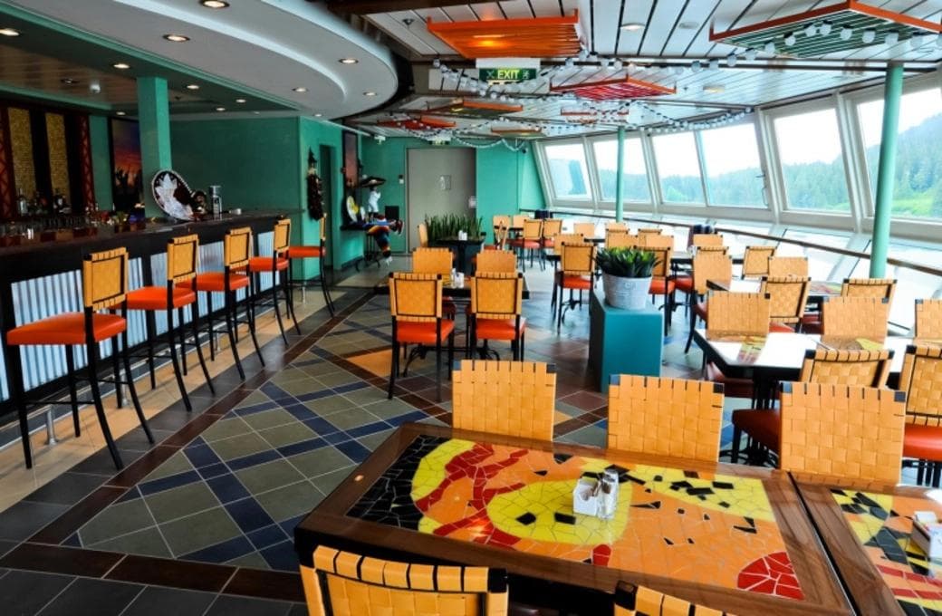 Лайнер Jewel Of The Seas, компании Royal Caribbean International. Фото 1