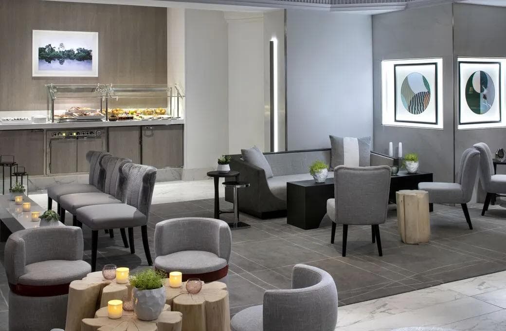 Лайнер Celebrity Millennium, компании Celebrity Cruises. Фото 1