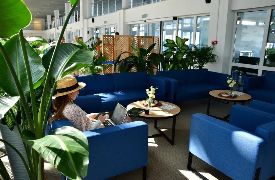 Лайнер Astoria Grande, компании Astoria Grande Cruises. Фото 1