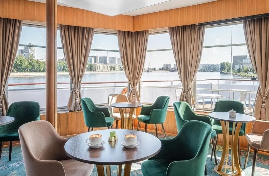 Лайнер Симфония севера, компании Созвездие. Фото 1