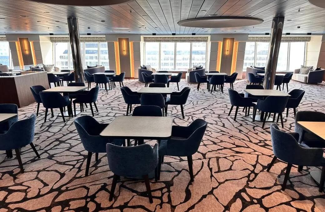 Лайнер Celestyal Discovery, компании Celestyal Cruises. Фото 1