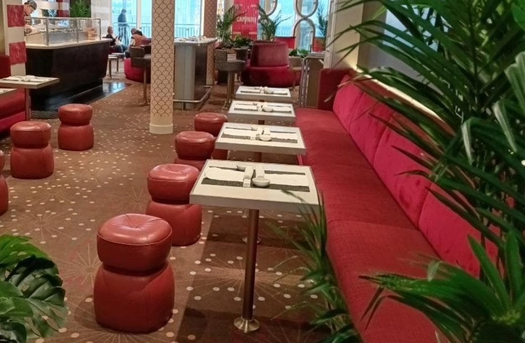 Лайнер Costa Smeralda, компании Costa Cruises. Фото 1