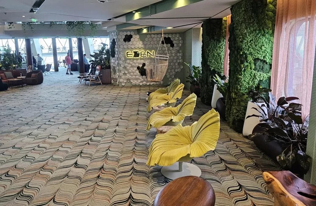 Лайнер Celebrity Apex, компании Celebrity Cruises. Фото 1