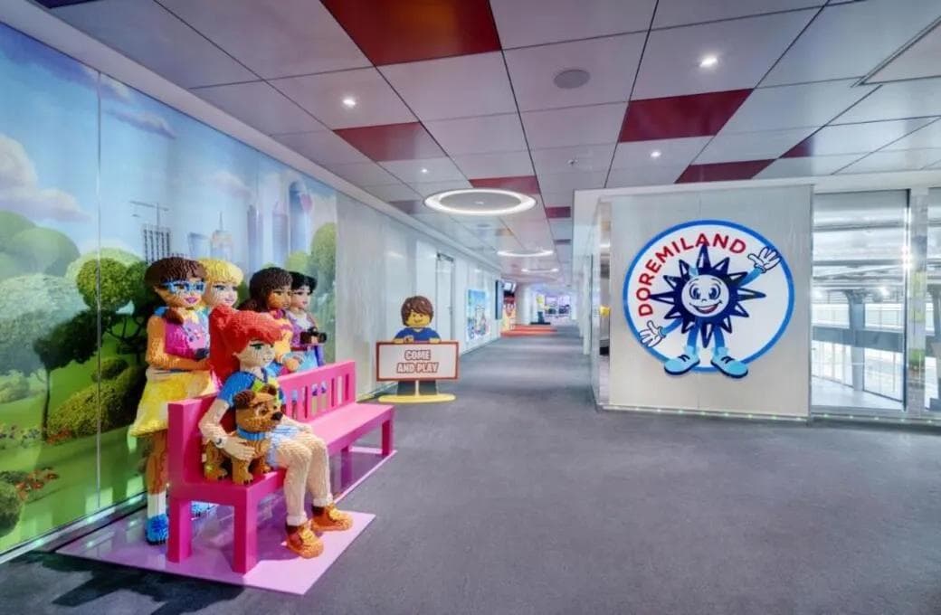 Лайнер MSC Grandiosa, компании MSC Crociere. Фото 1