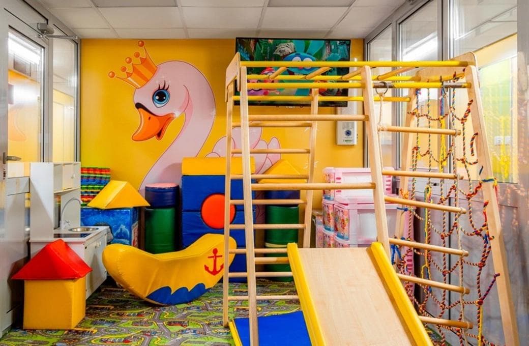 Лайнер Лебединое озеро, компании Созвездие. Фото 1