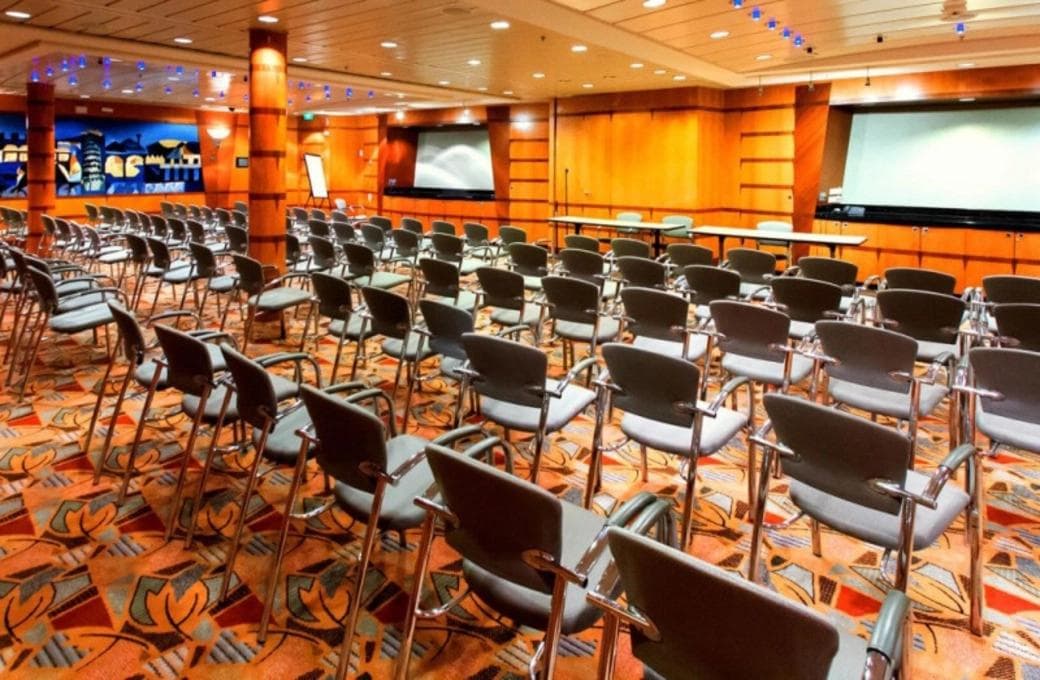 Лайнер Mariner Of The Seas, компании Royal Caribbean International. Фото 1