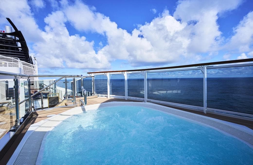 Лайнер Explora I, компании Explora Journeys. Фото 1