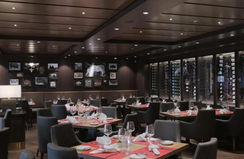 Лайнер MSC Meraviglia, компании MSC Crociere. Фото 1