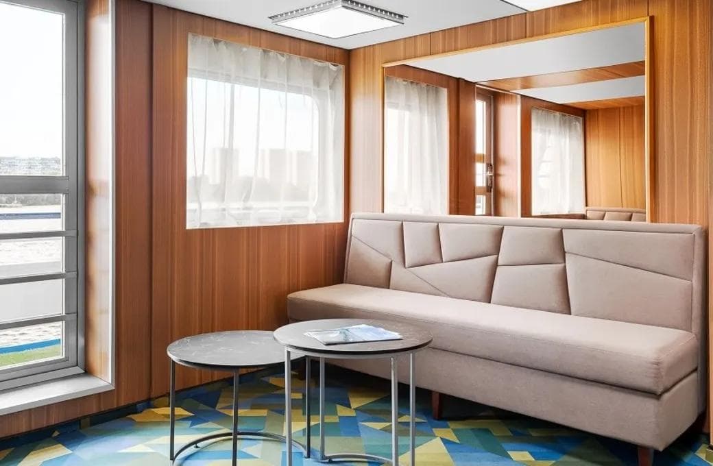 Лайнер Лунная соната, компании Созвездие. Фото 1